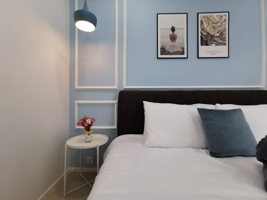 Pangsapuri Arcoris Mont Kiara 15# Deluxe 1 Bedroom #coner Unit With Balcony Kuala Lumpur