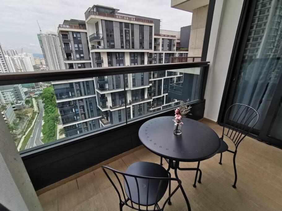 Arcoris Mont Kiara 15# Deluxe 1 Bedroom #coner Unit With Balcony Kuala Lumpur