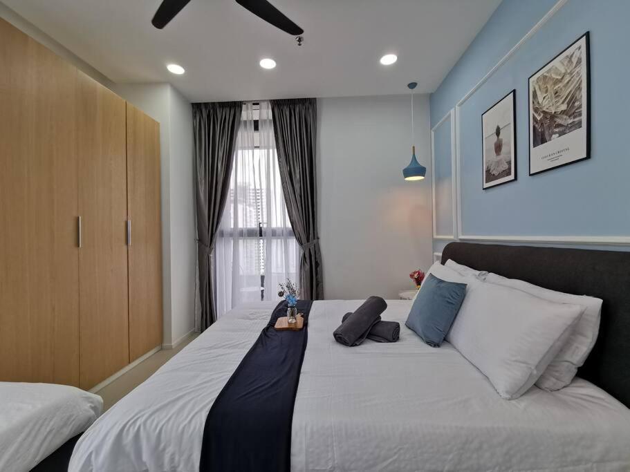 Arcoris Mont Kiara 15# Deluxe 1 Bedroom #coner Unit With Balcony Kuala Lumpur